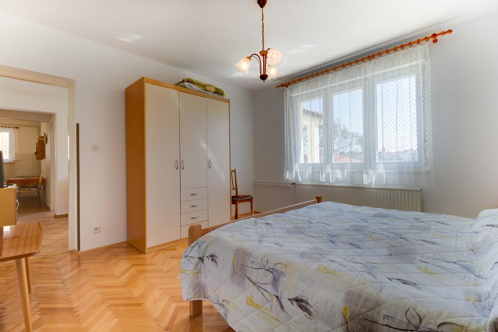 Apartmani Dorita Mali Lošinj Eksteriør bilde