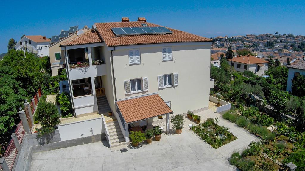 Apartmani Dorita Mali Lošinj Eksteriør bilde