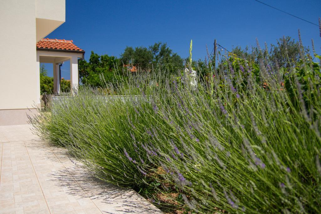 Apartmani Dorita Mali Lošinj Eksteriør bilde