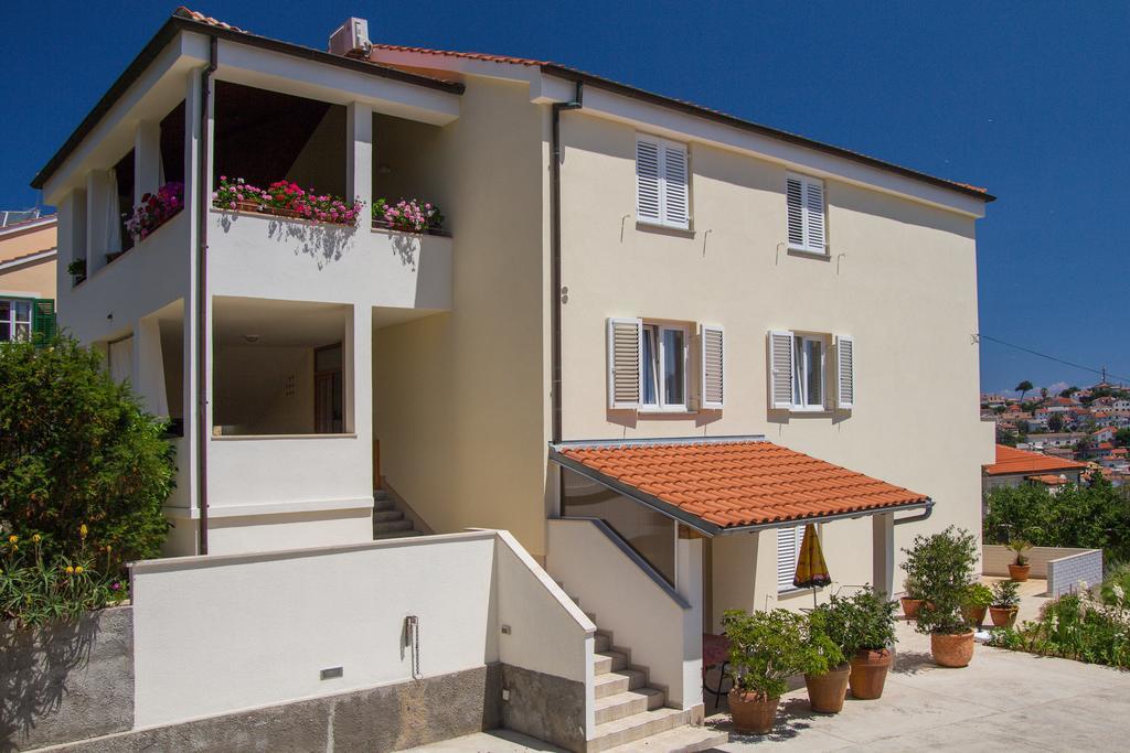Apartmani Dorita Mali Lošinj Eksteriør bilde