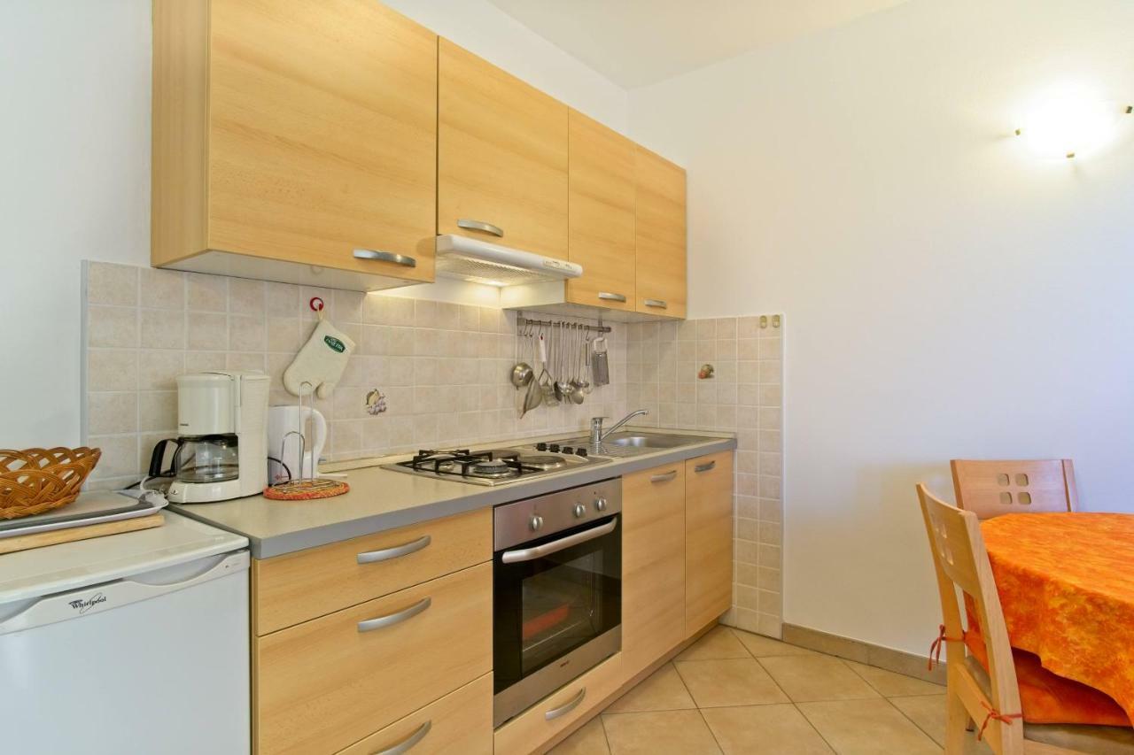 Apartmani Dorita Mali Lošinj Eksteriør bilde